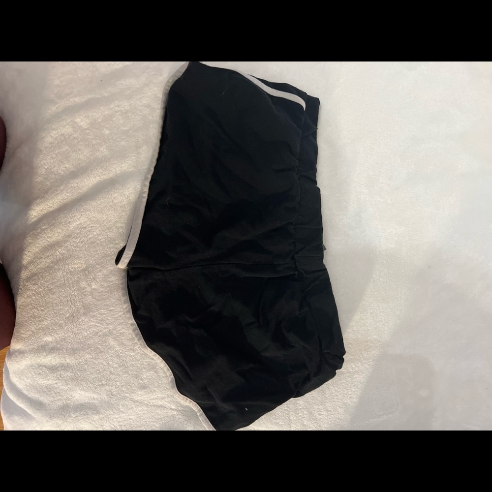 Shorts - Picture 2 of 2